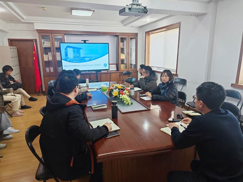 蜜桃视频
召开期末教学工作规范与综合能力提升培训会